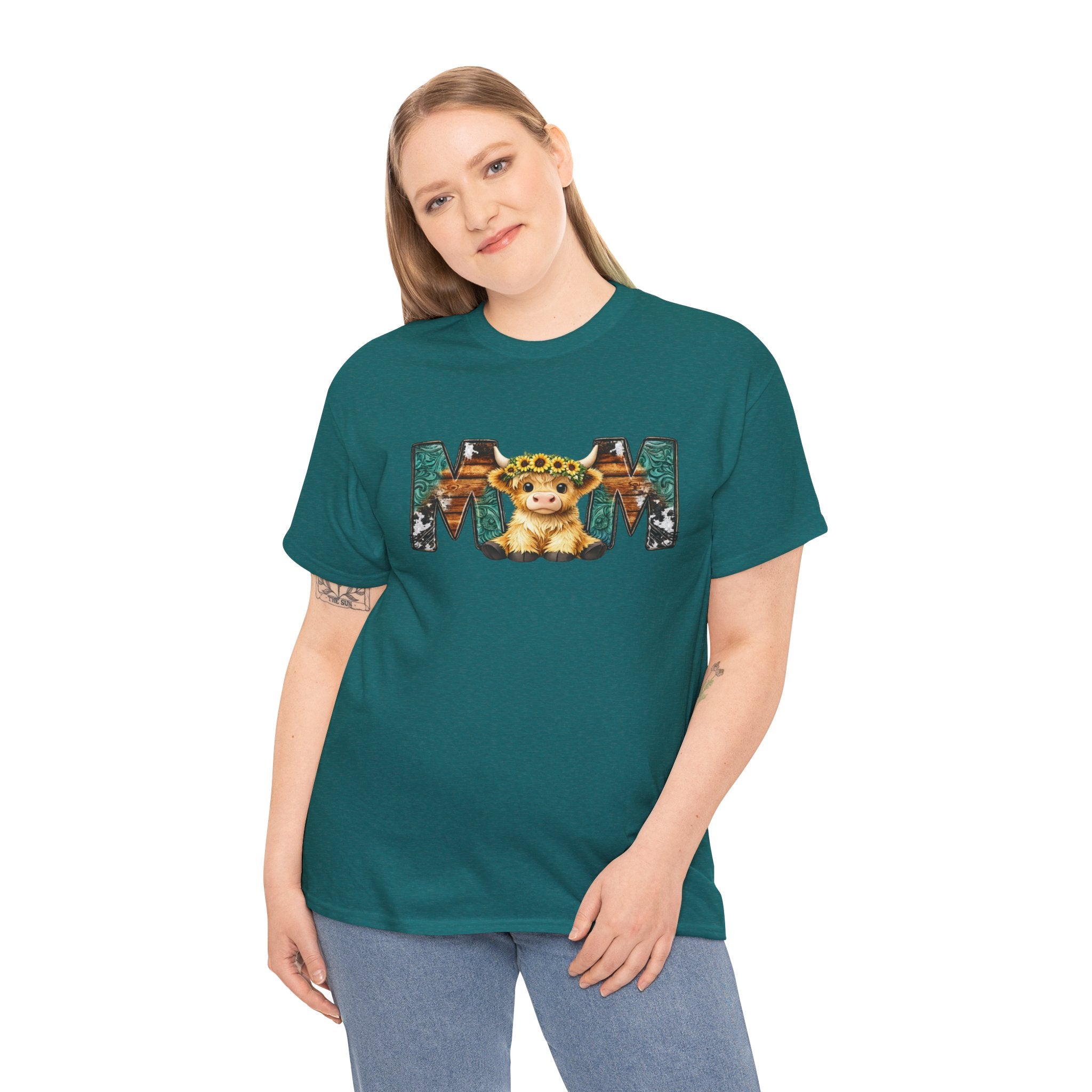 Western Highland Cow Mama Tee — Cute Leopard Print 'MOM' Graphic Shirt