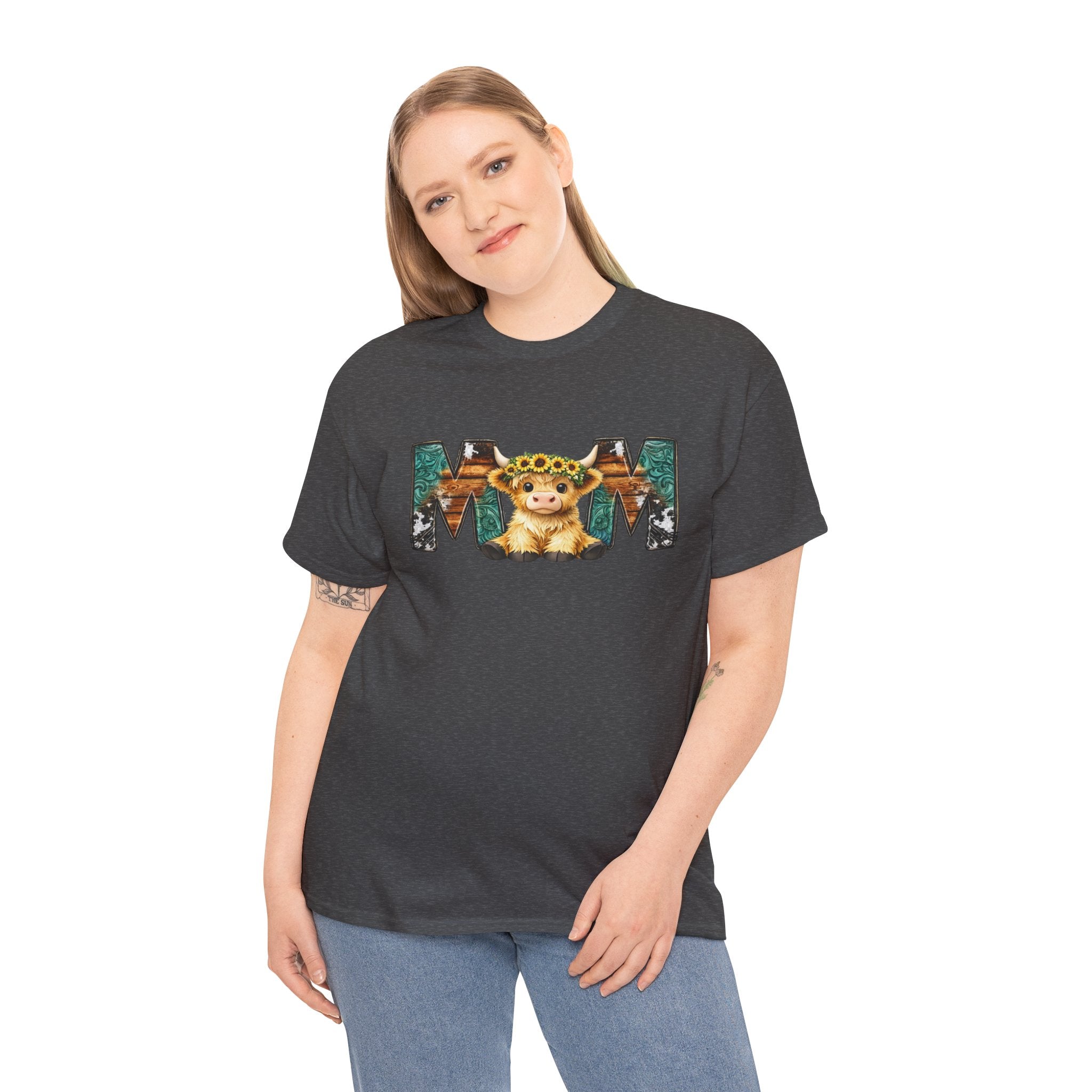 Western Highland Cow Mama Tee — Cute Leopard Print 'MOM' Graphic Shirt