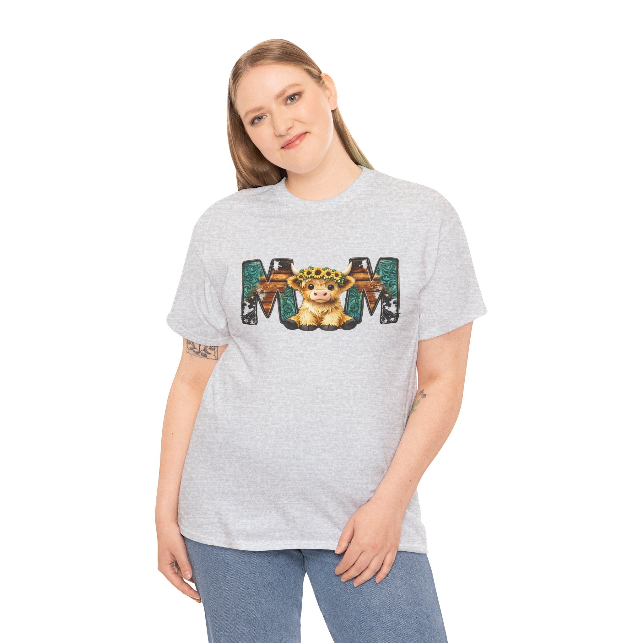 Western Highland Cow Mama Tee — Cute Leopard Print 'MOM' Graphic Shirt